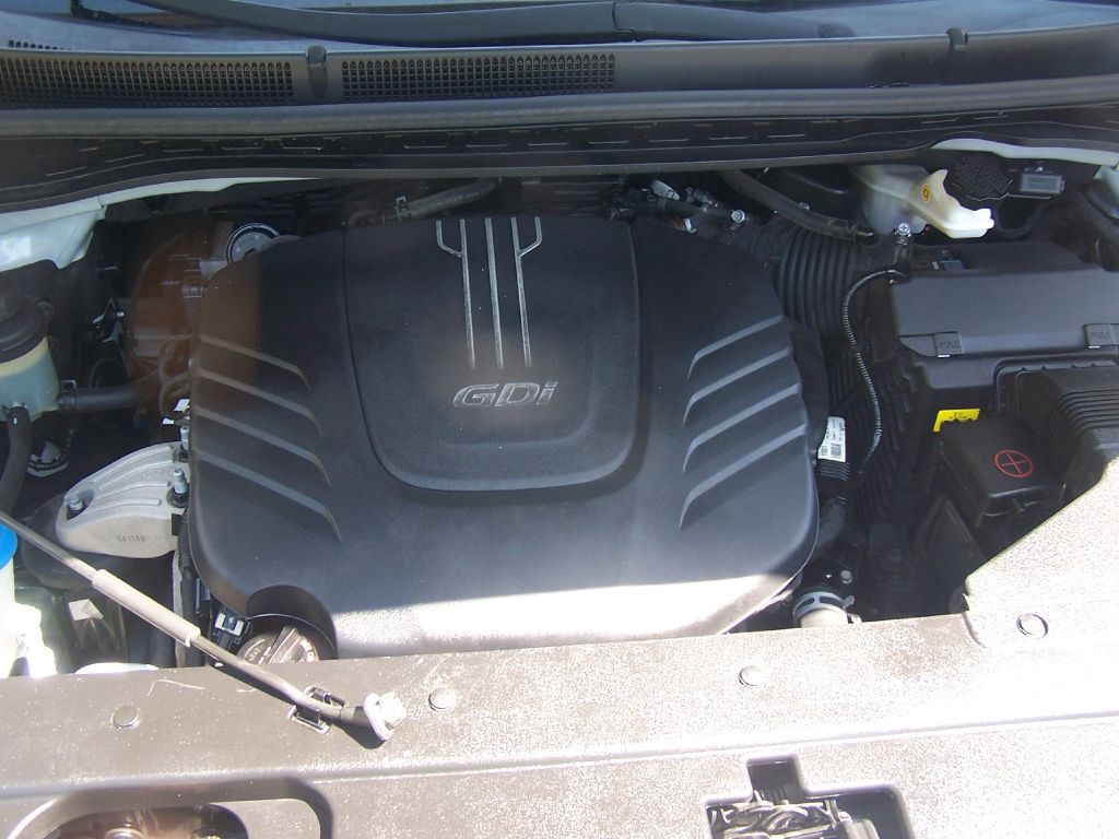 2017 Kia Sedona Image 15