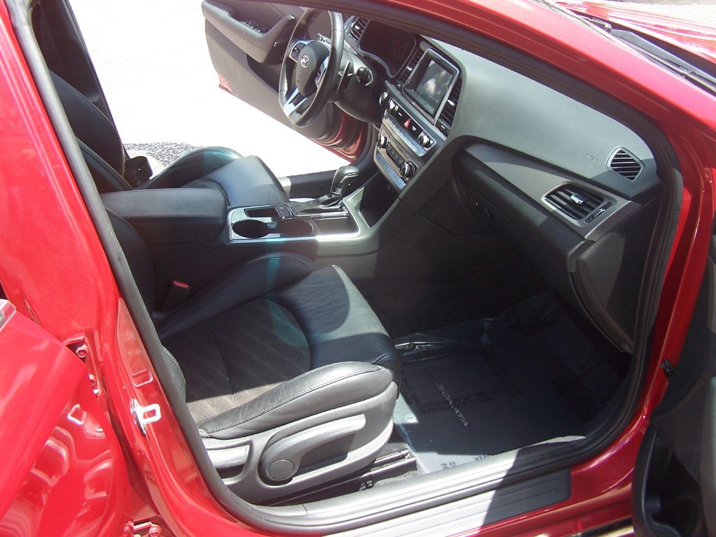 2018 Hyundai Sonata Image 8