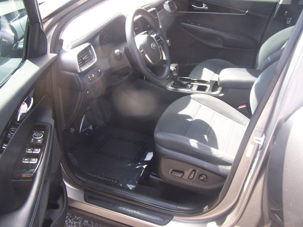 2019 Kia Sorento Image 6