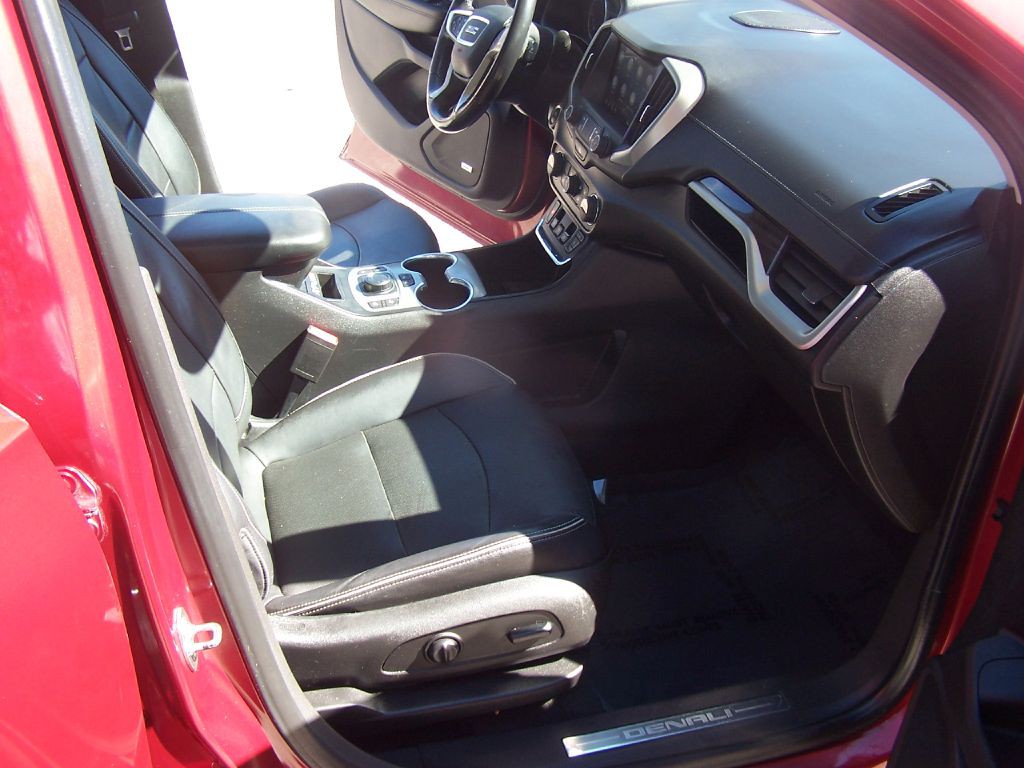 2019 GMC Terrain Image 8