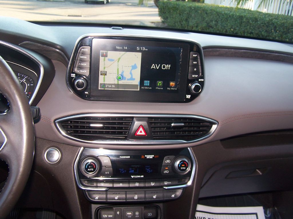 2019 Hyundai Santa Fe Image 12