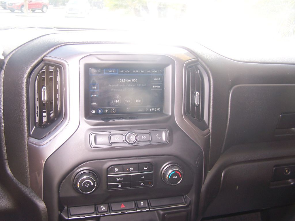 2019 Chevrolet Silverado 1500 Image 12