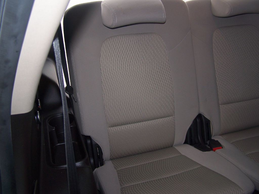 2015 Hyundai Santa Fe Image 11