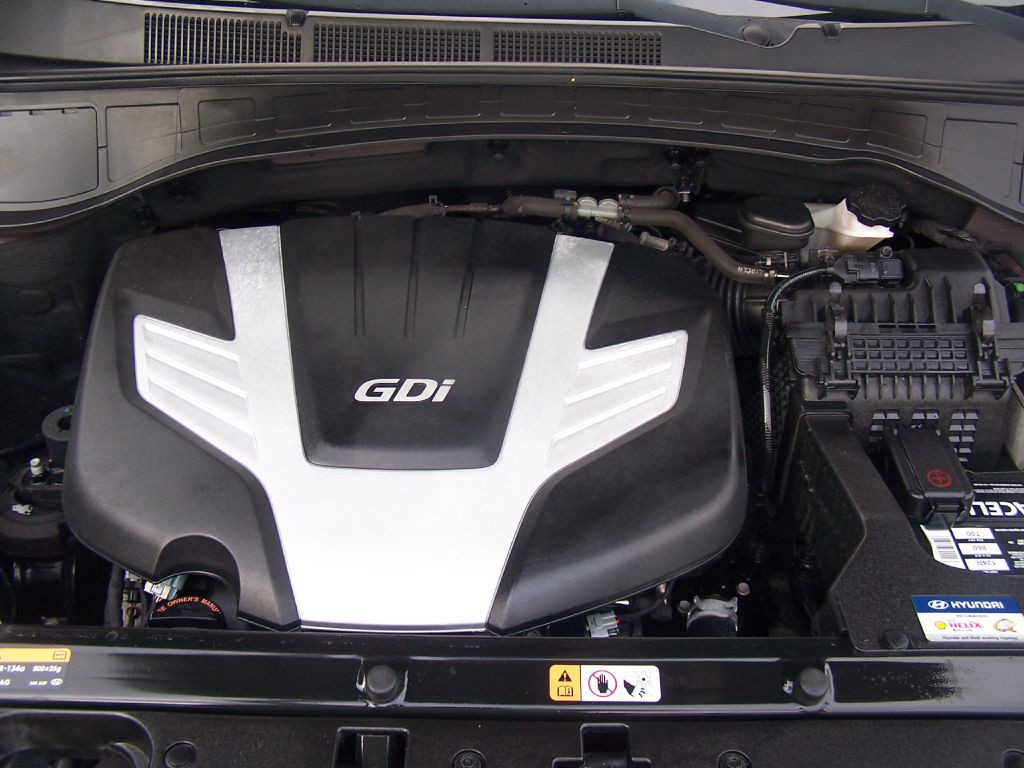 2015 Hyundai Santa Fe Image 15