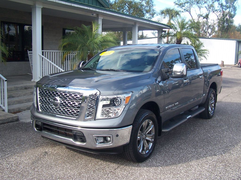 2018 Nissan Titan Image 2