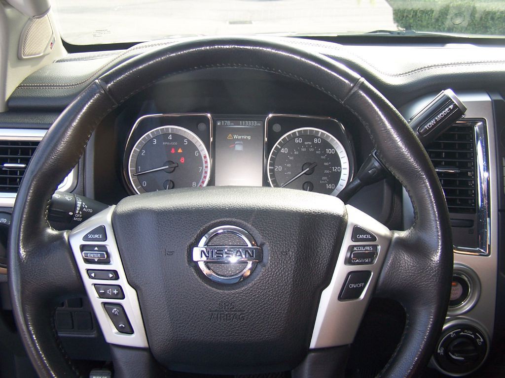 2018 Nissan Titan Image 11