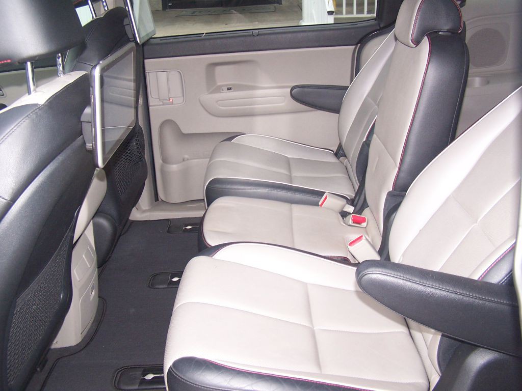 2019 Kia Sedona Image 7