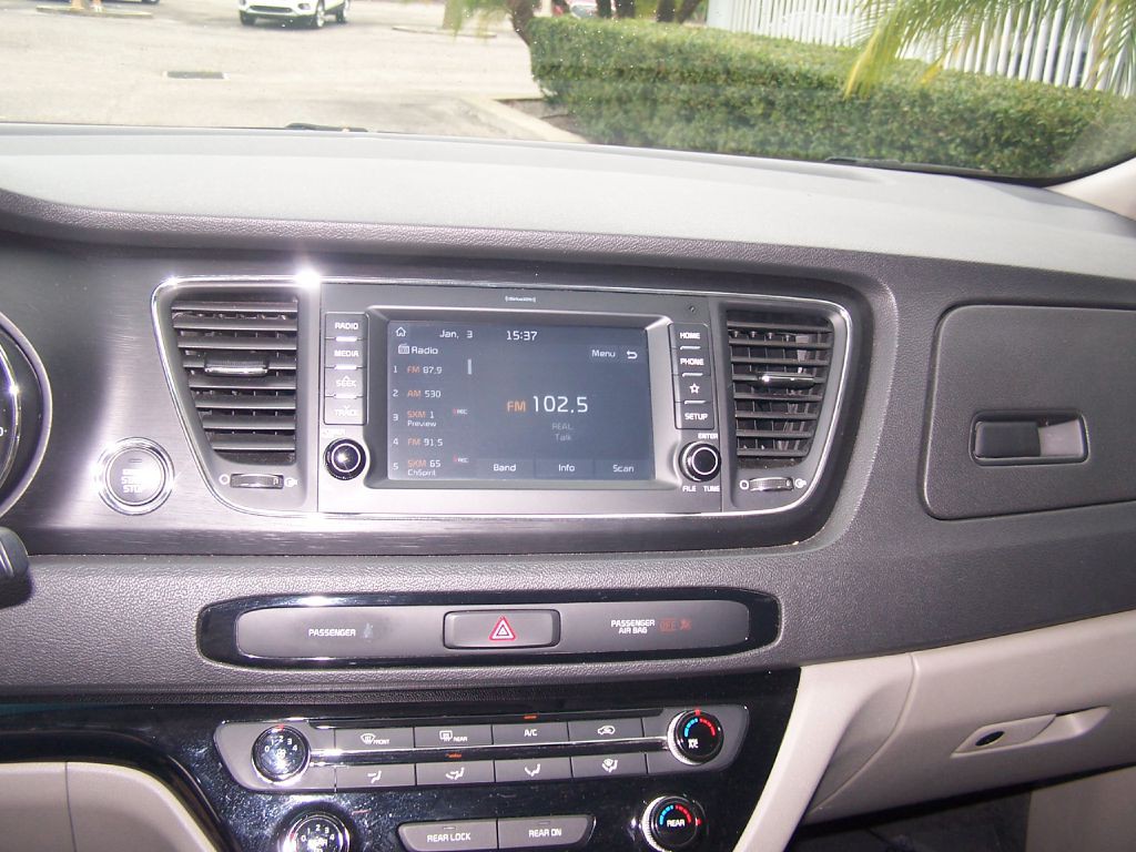 2019 Kia Sedona Image 15