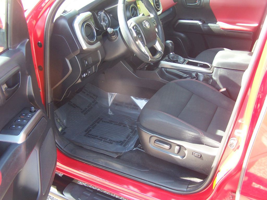 2022 Toyota Tacoma Image 6