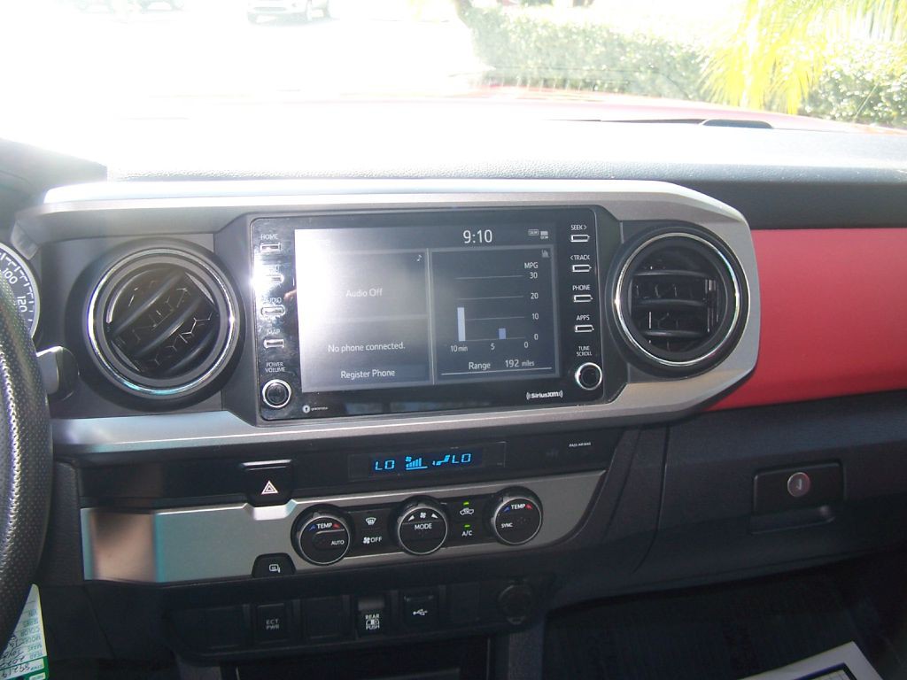 2022 Toyota Tacoma Image 12