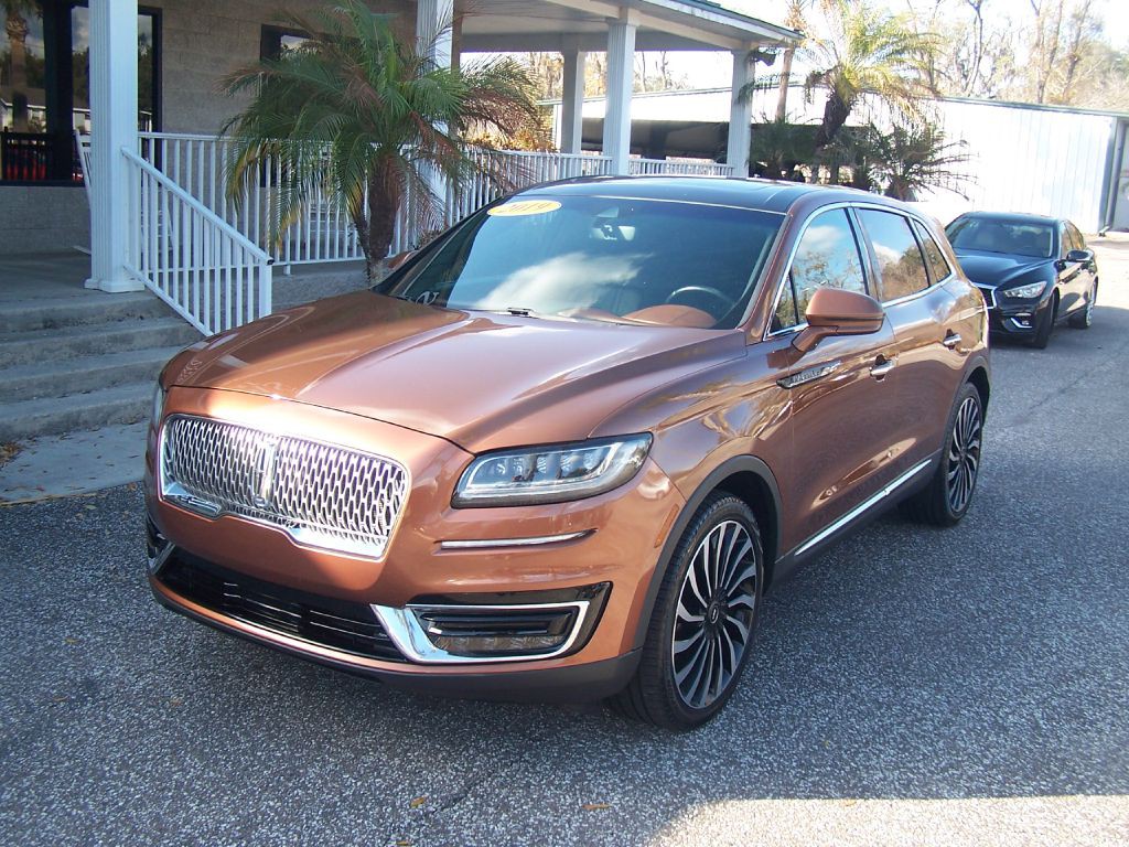 2019 Lincoln Nautilus Image 2