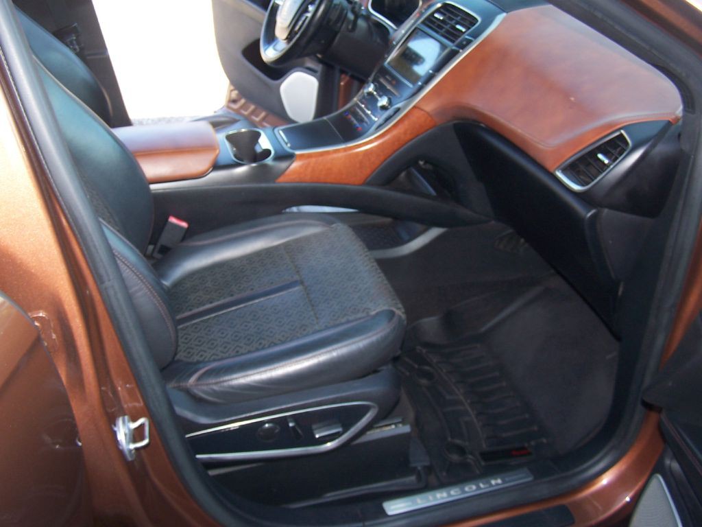 2019 Lincoln Nautilus Image 8