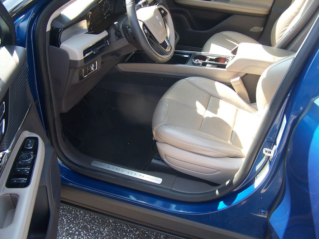 2020 Lincoln Corsair Image 6