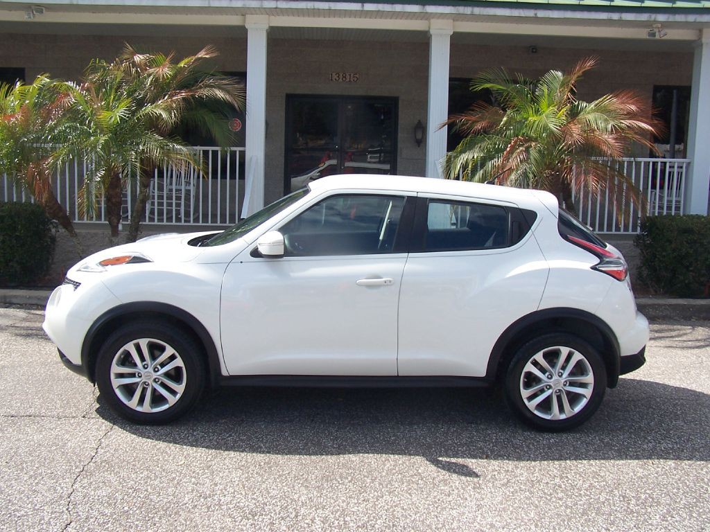 2017 Nissan Juke Image 1