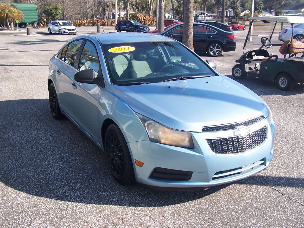 2011 Chevrolet Cruze Image 3