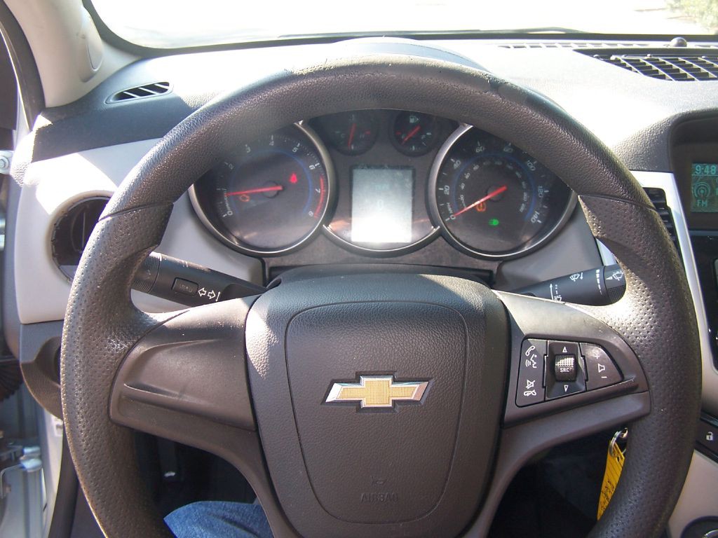 2011 Chevrolet Cruze Image 10