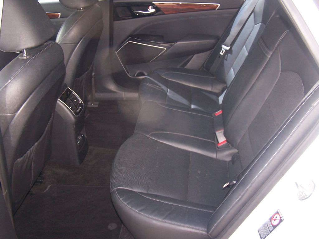 2017 Kia Cadenza Image 7