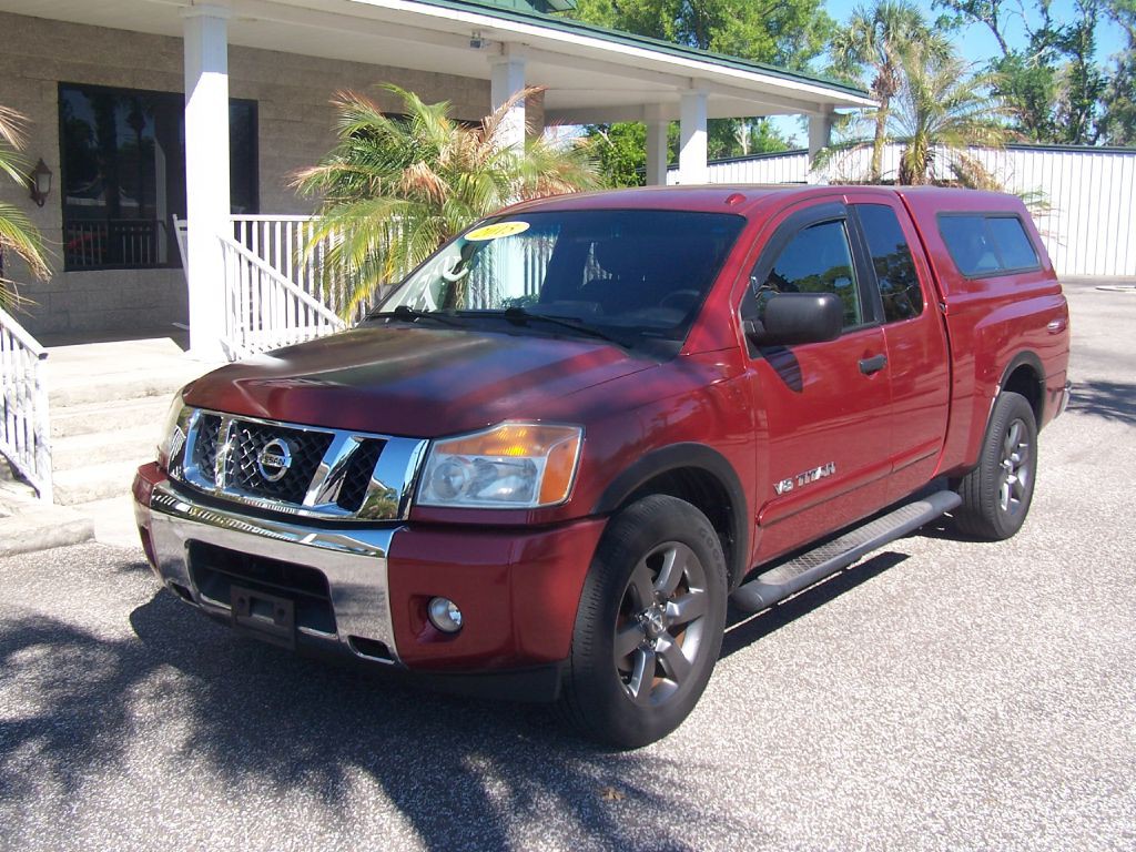 2015 Nissan Titan Image 2