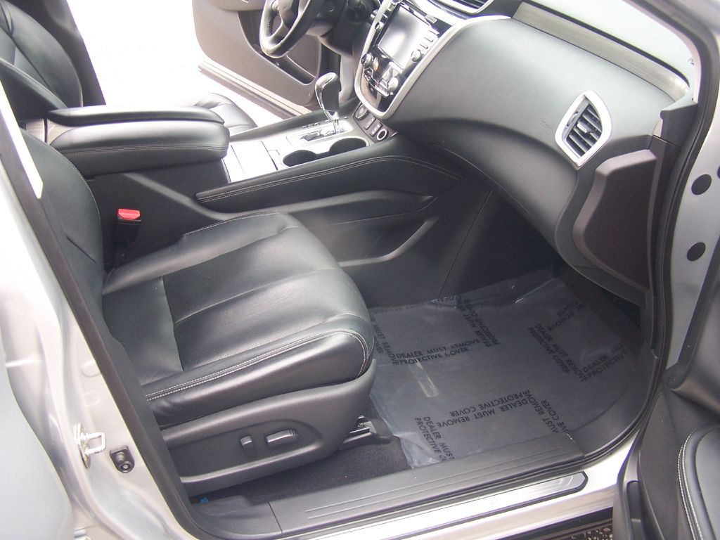 2017 Nissan Murano Image 8