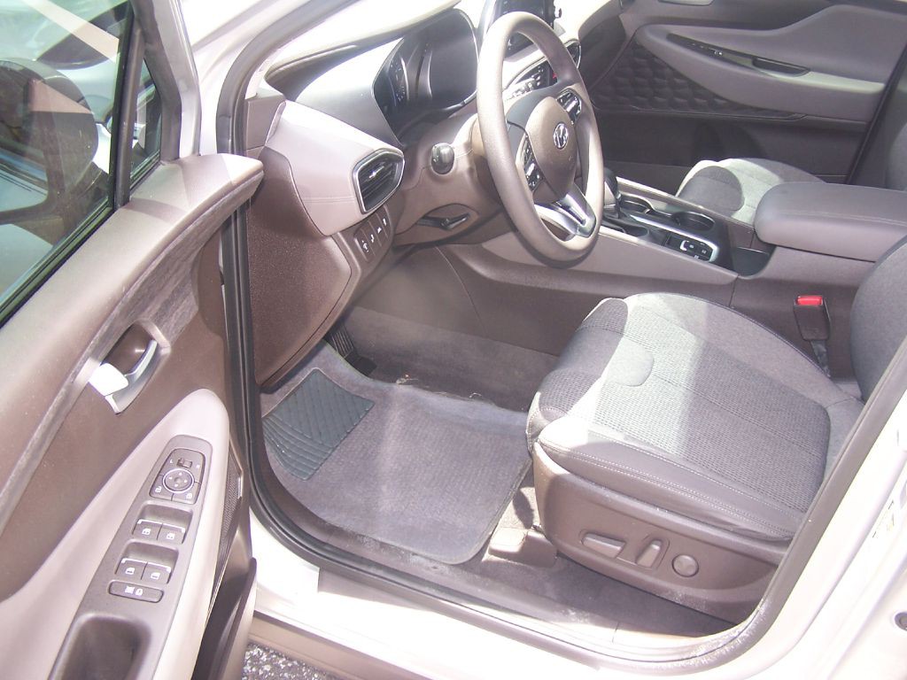 2020 Hyundai Santa Fe Image 6