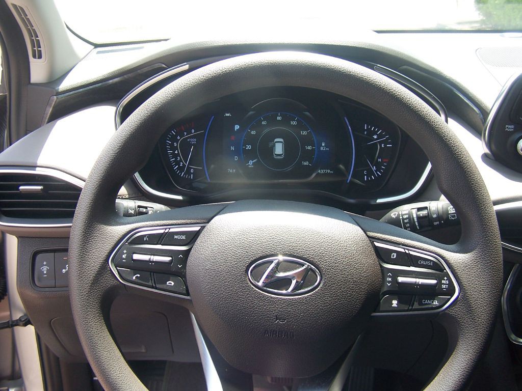 2020 Hyundai Santa Fe Image 11