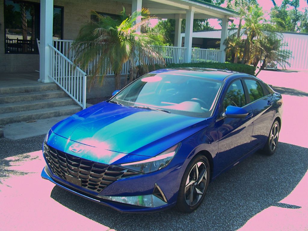 2021 Hyundai Elantra Image 2