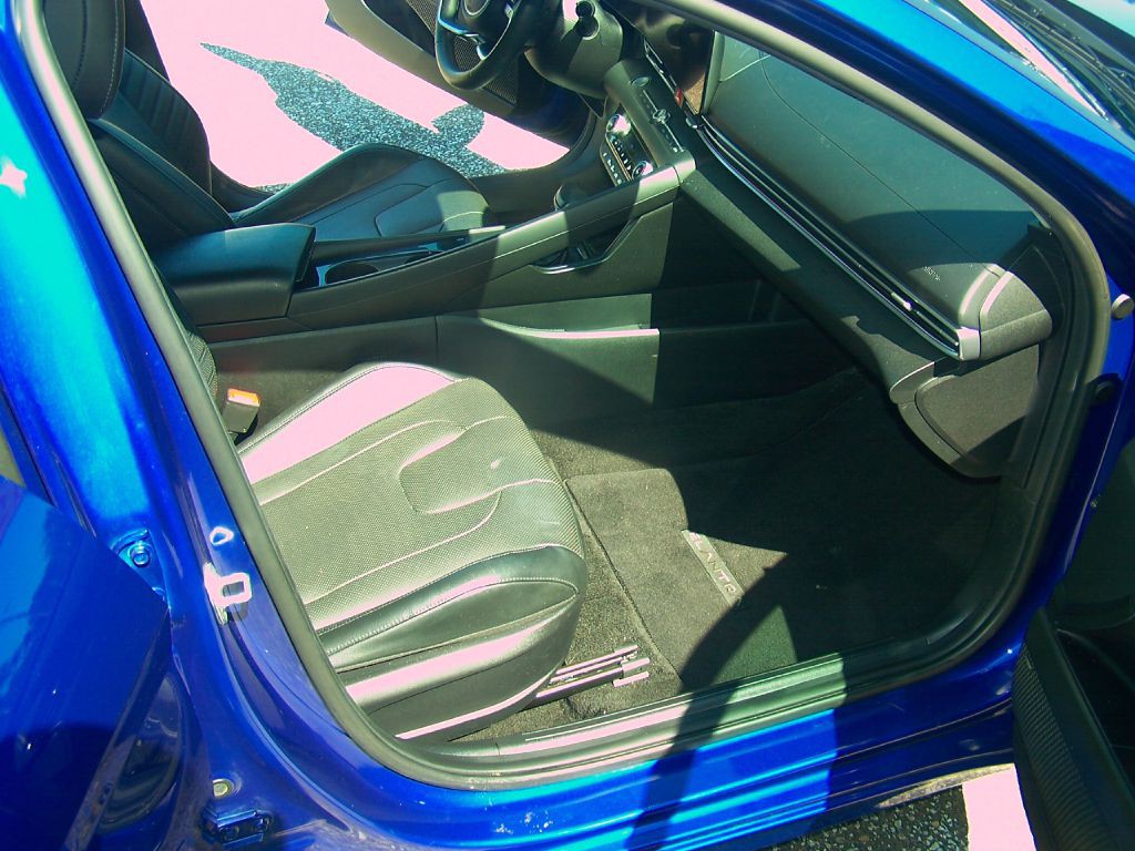 2021 Hyundai Elantra Image 8