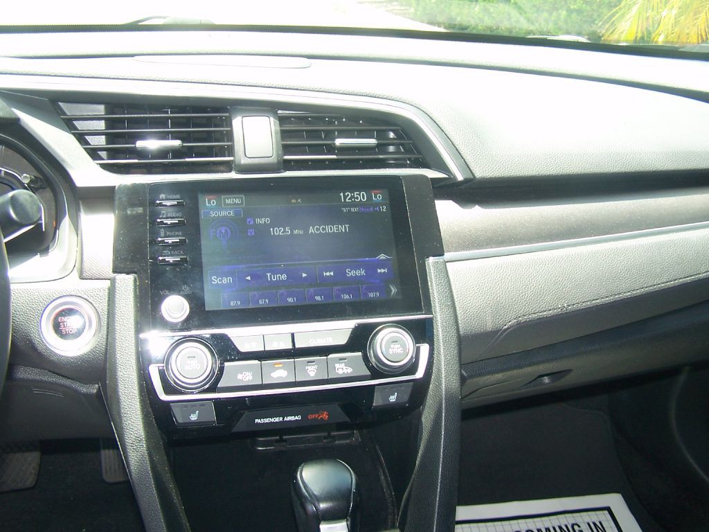 2019 Honda Civic Image 12