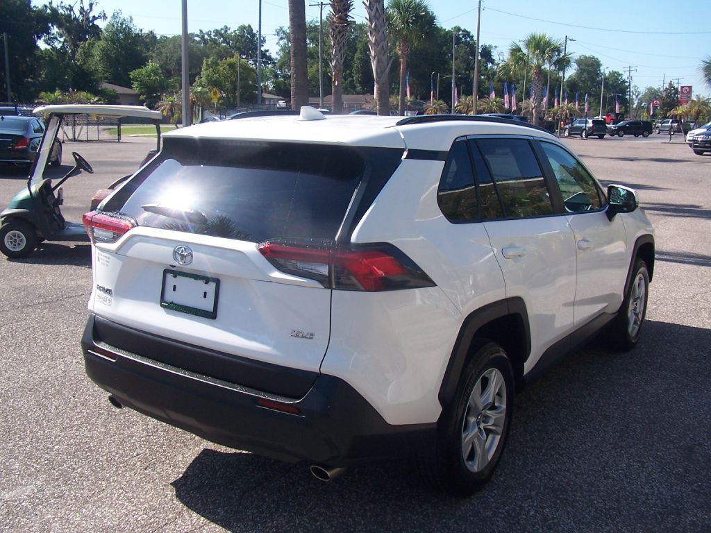 2020 Toyota Rav4 Image 4