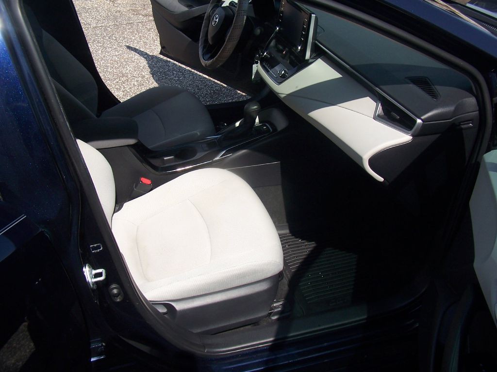 2021 Toyota Corolla Image 8