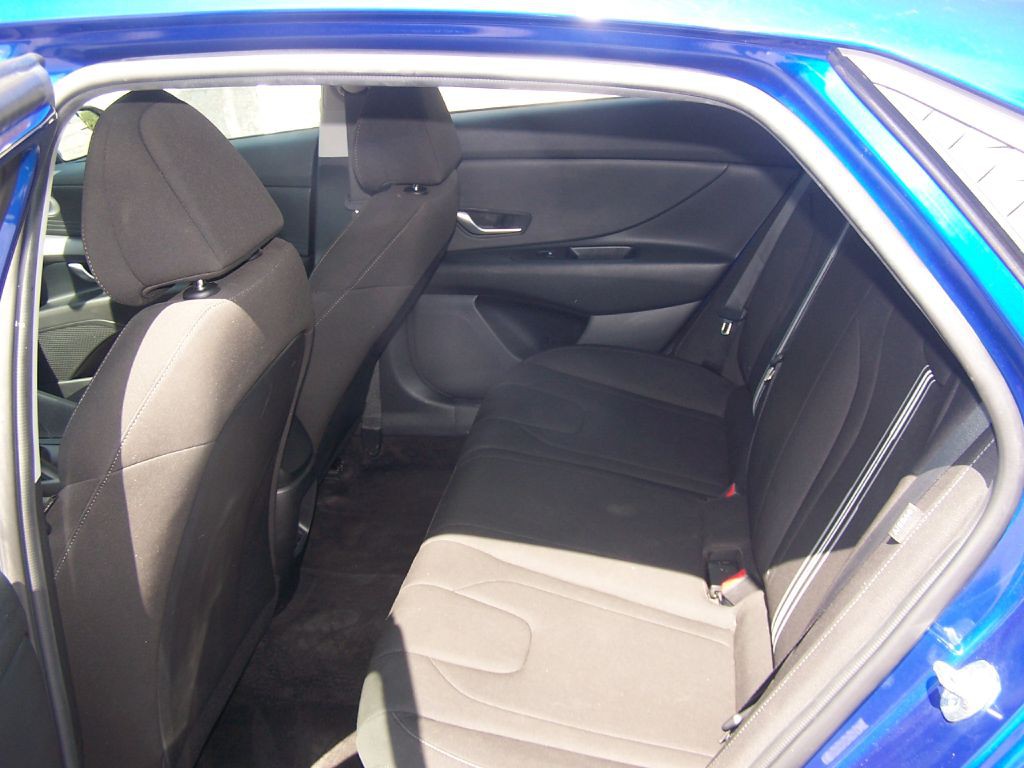 2024 Hyundai Elantra Image 7