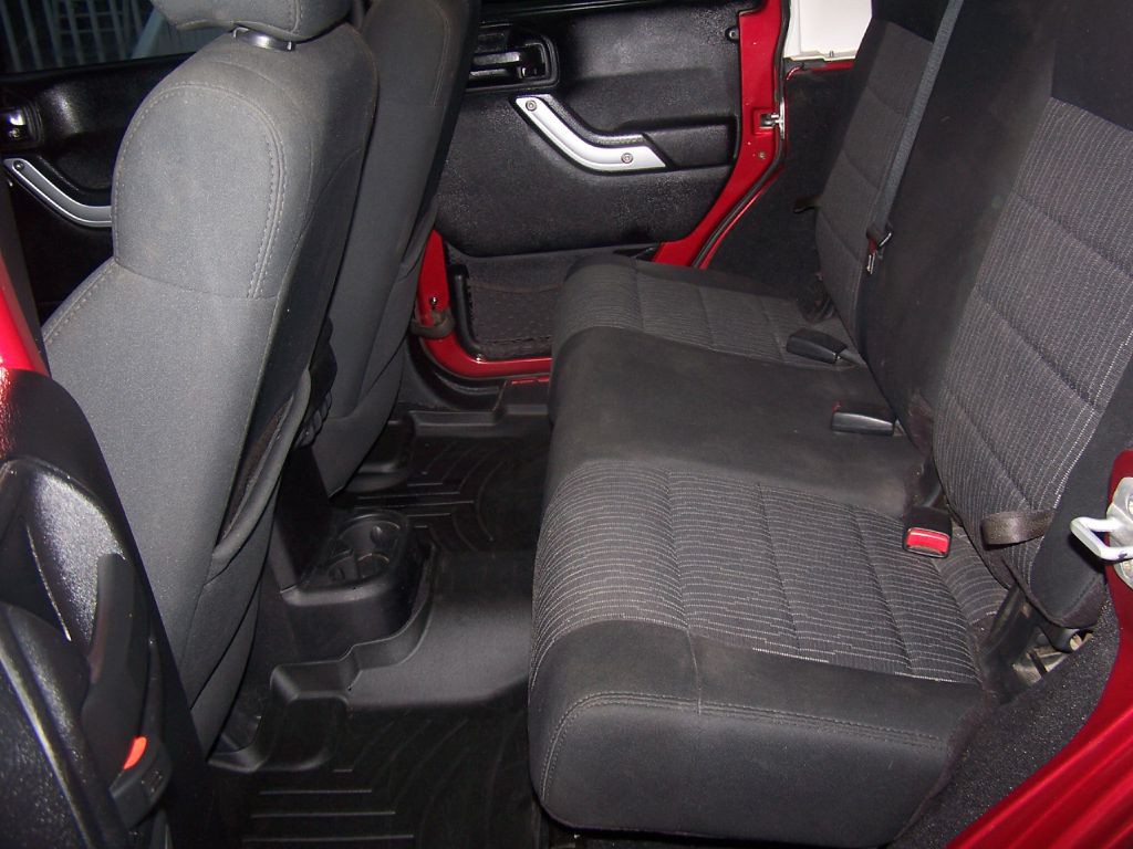 2012 Jeep Wrangler Unlimited Image 7