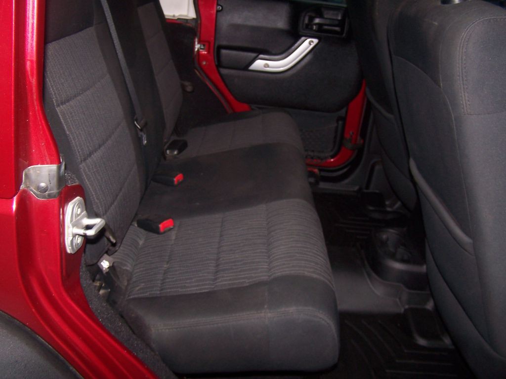2012 Jeep Wrangler Unlimited Image 9