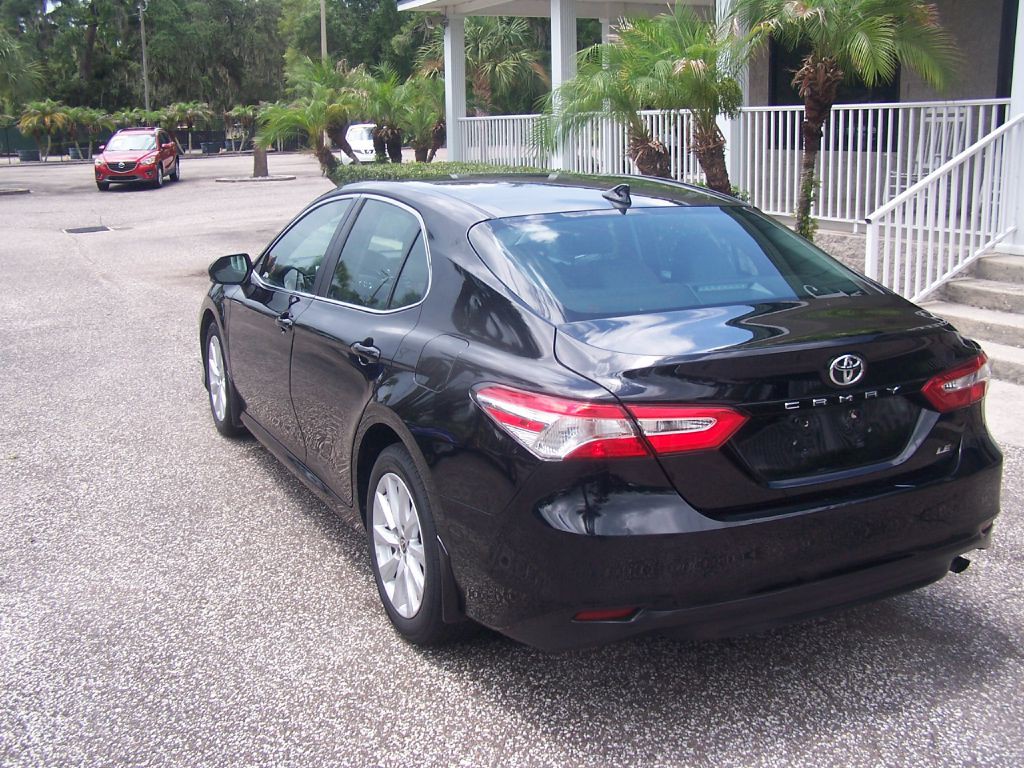 2020 Toyota Camry Image 5
