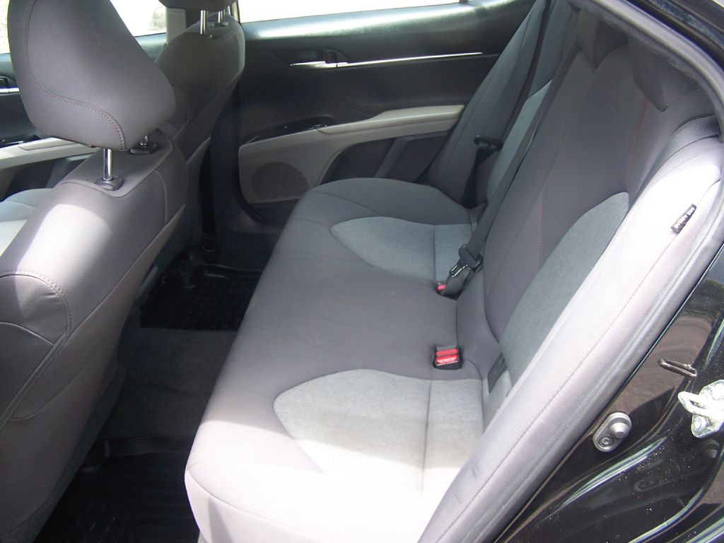 2020 Toyota Camry Image 7