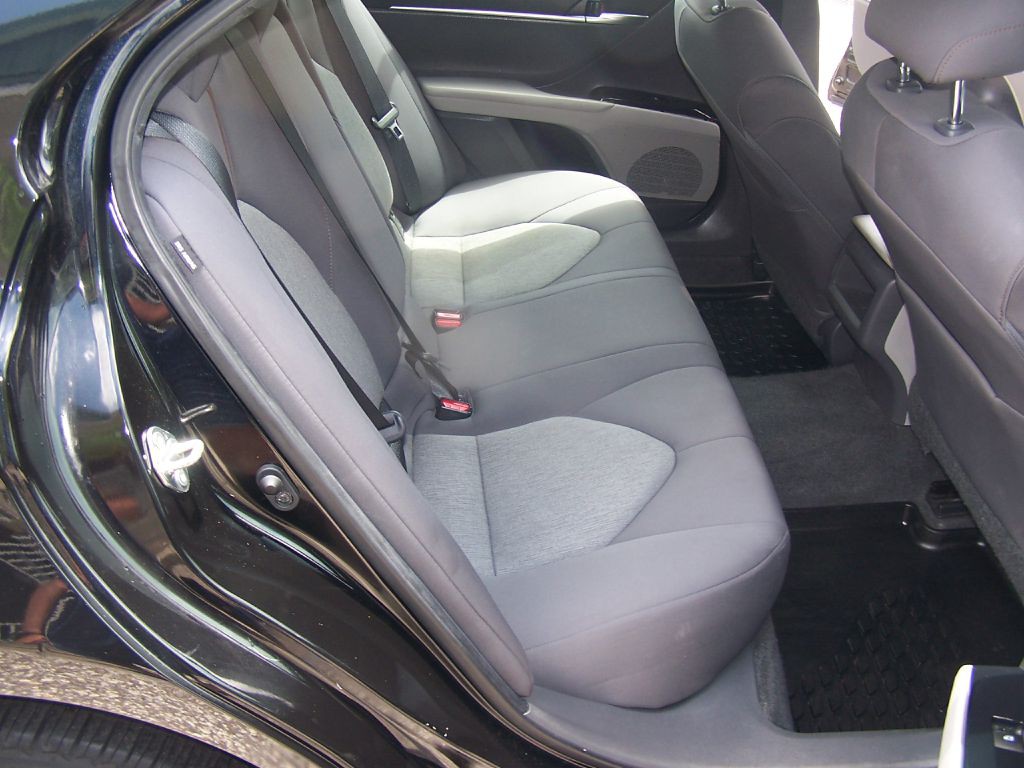 2020 Toyota Camry Image 9