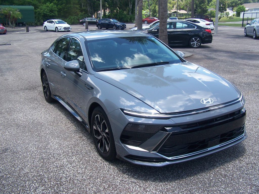 2025 Hyundai Sonata Image 3
