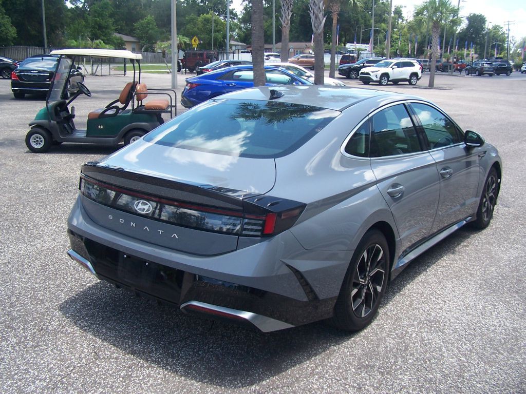 2025 Hyundai Sonata Image 4