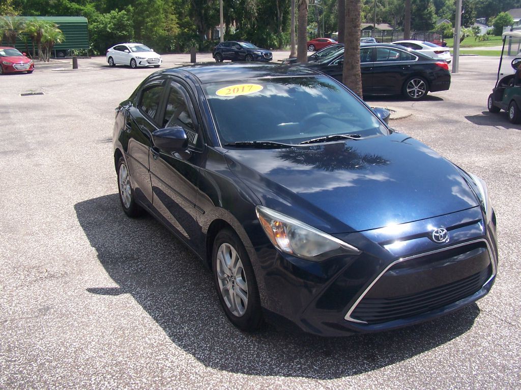 2017 Toyota Yaris Image 3