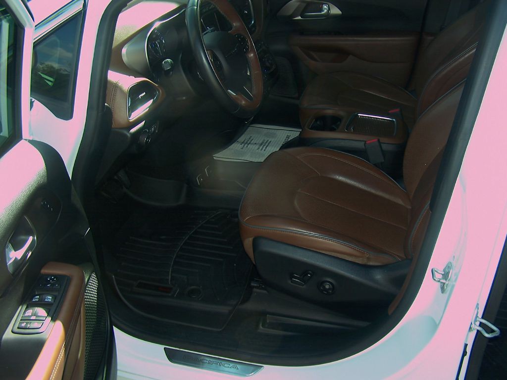 2019 Chrysler Pacifica Image 5
