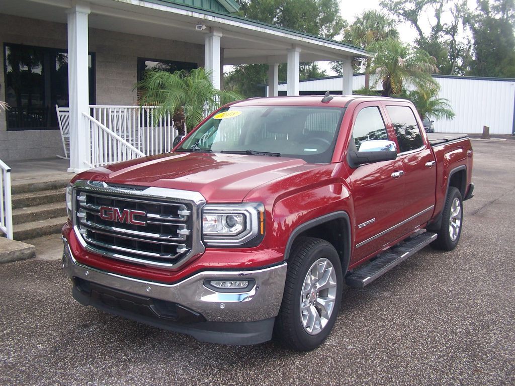 2018 GMC Sierra Image 2