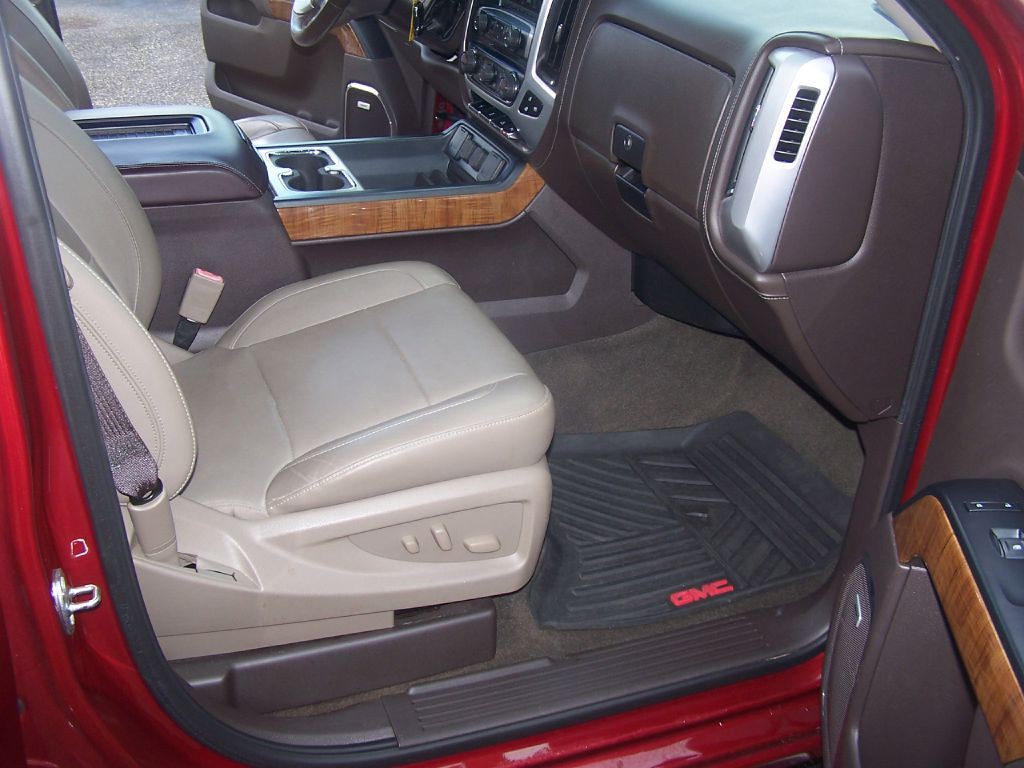 2018 GMC Sierra Image 8