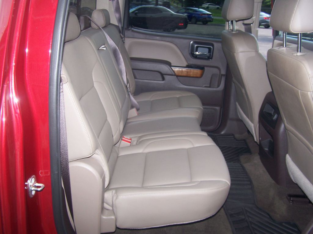 2018 GMC Sierra Image 9