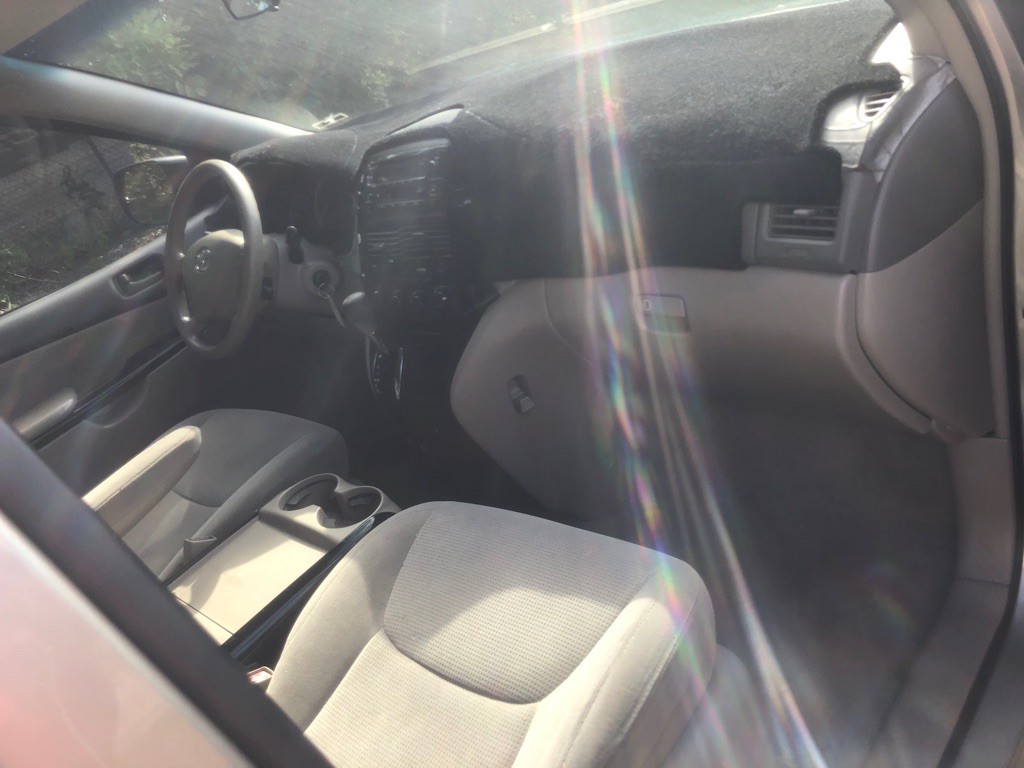 2004 Toyota Sienna Image 13