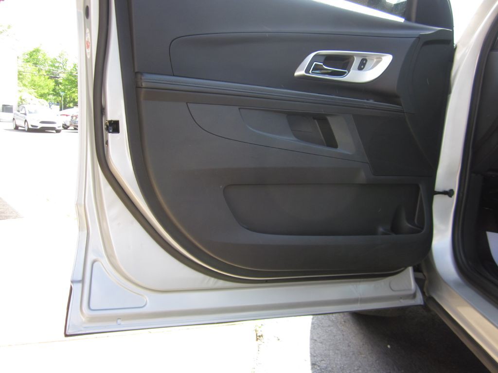 2016 Chevrolet Equinox Image 36