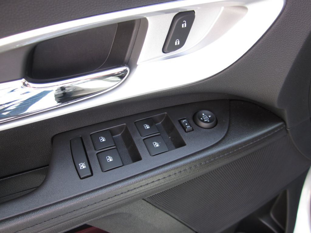 2016 Chevrolet Equinox Image 37