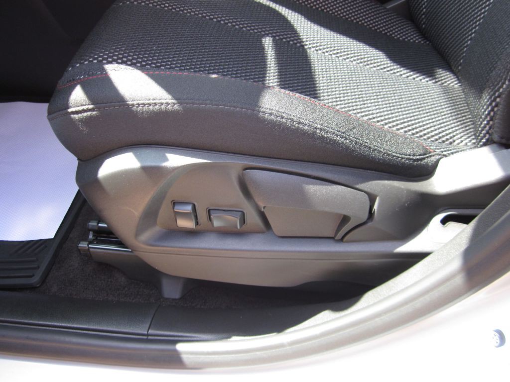 2016 Chevrolet Equinox Image 40