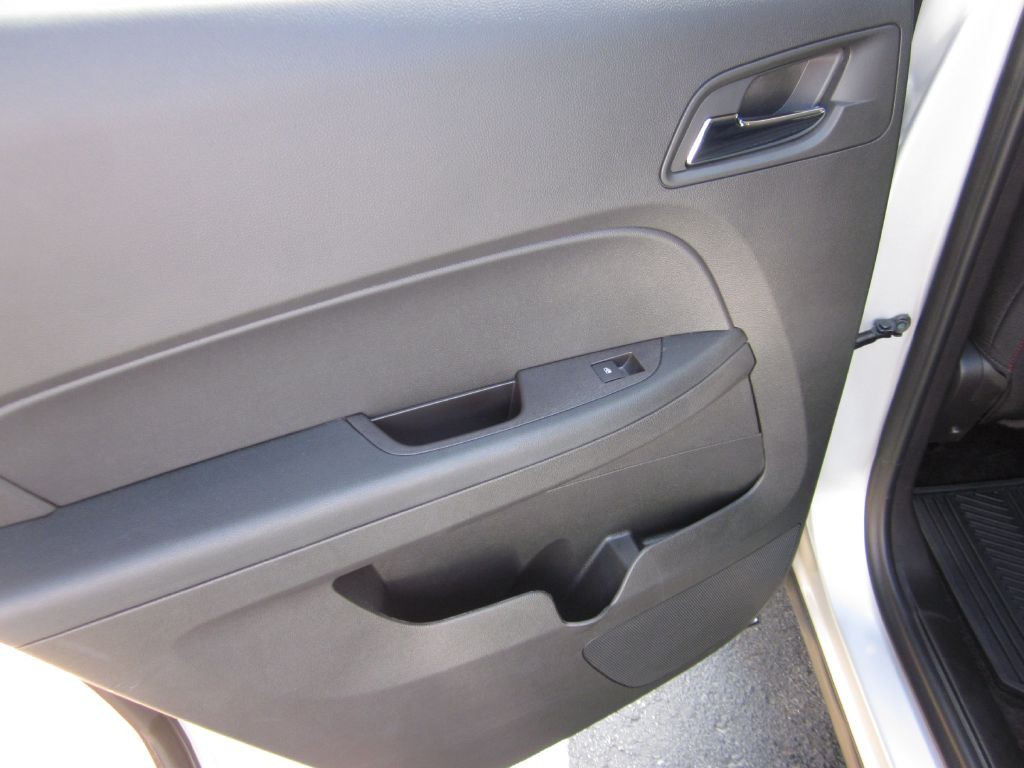 2016 Chevrolet Equinox Image 48