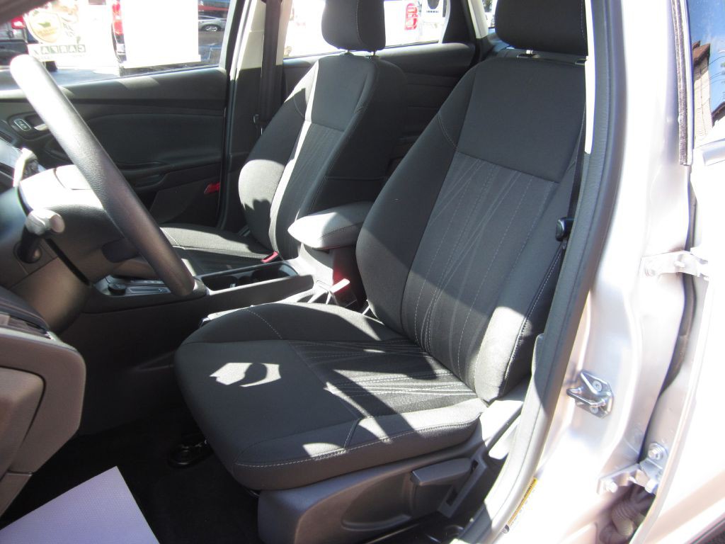 2018 Ford Focus Image 29