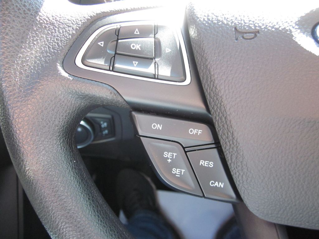 2018 Ford Focus Image 57